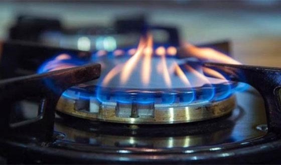 Gas